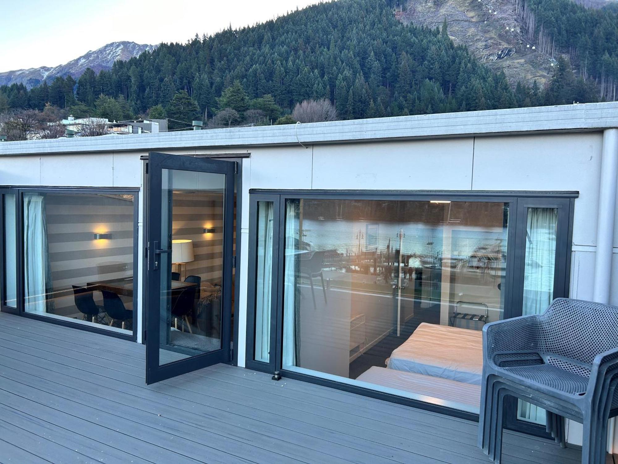 Heart Of Queenstown Aparthotel Exterior photo